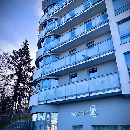 Daire White Glove Deluxe Kapitanska *