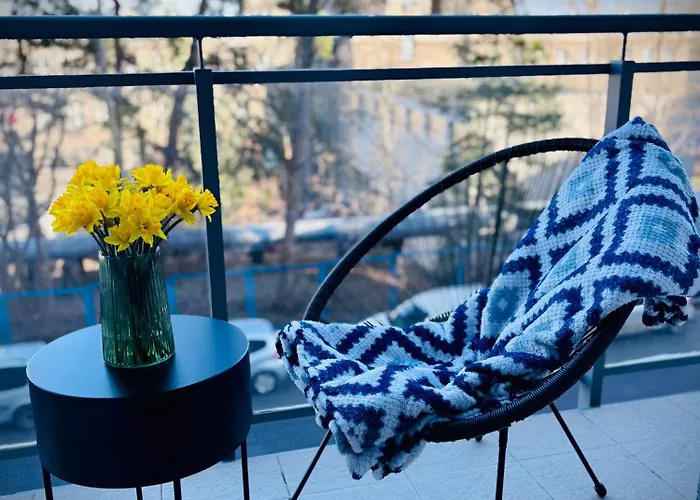 White Glove Deluxe Kapitanska *